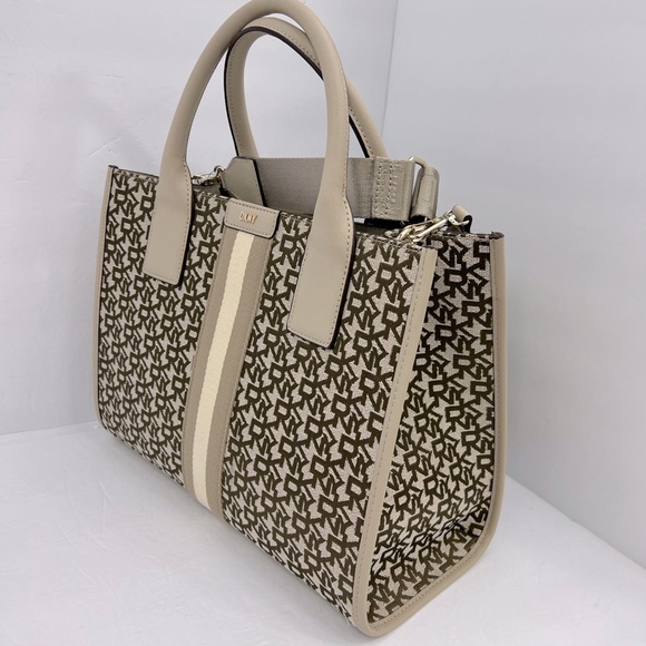 DKNY “CARLITA MD TOTE” BAG, BEIGE WITH BROWN LOGO ALL OVER WITH SHOULDER STRAP - Picture 4 of 16